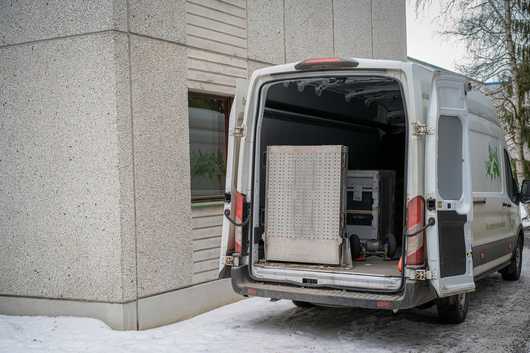 Kombi i kutije spremne za utovar